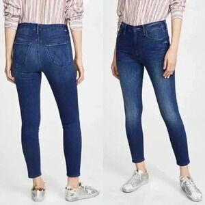 MOTHER High Waisted Looker Ankle Jeans Road To Paradise Dark Wash Size 24